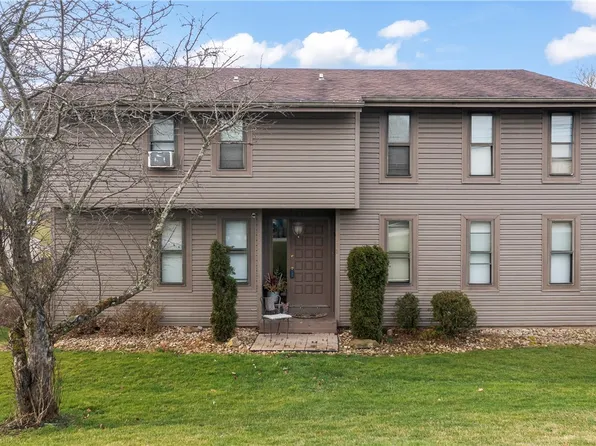 1696 Ridgewood Dr N, Washington, PA 15301