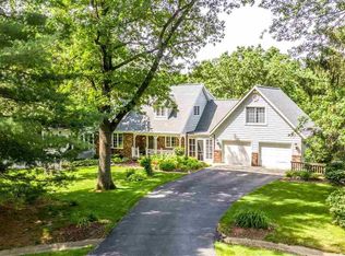 6303 N Fox Chapel Trl, Edwards, IL 61528