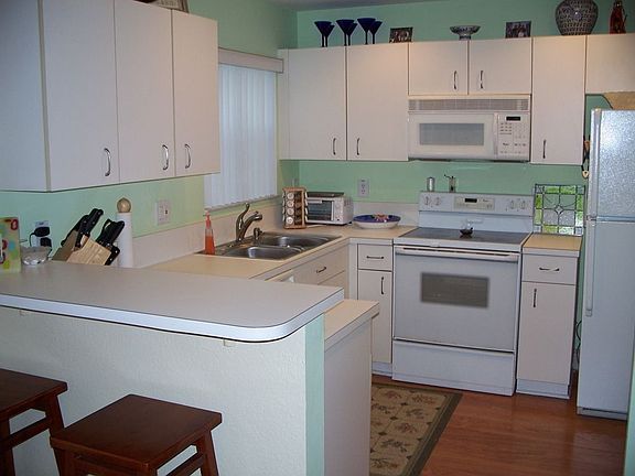 3rd image of 2952 NW 99th Ter