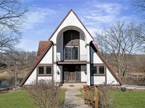 7616 NW Eastside Dr, Weatherby Lake, MO 64152