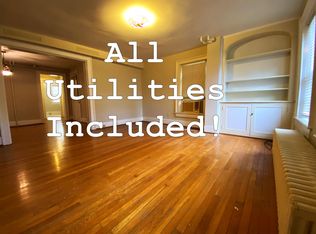 25 N Market St #11, Staunton, VA 24401