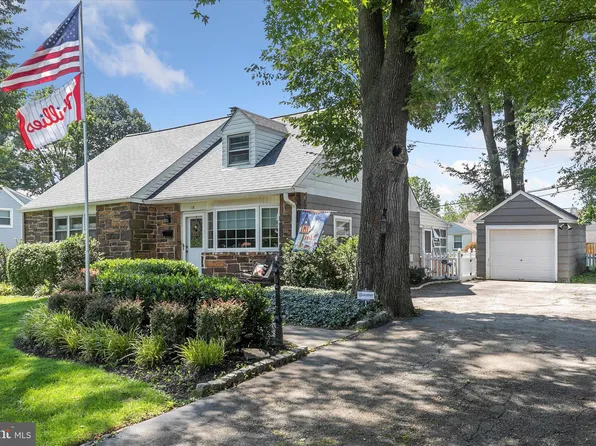 18 Dechert Rd, Conshohocken, PA 19428