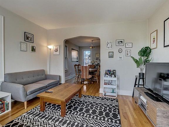 5th image of 3113 S New York Ave
