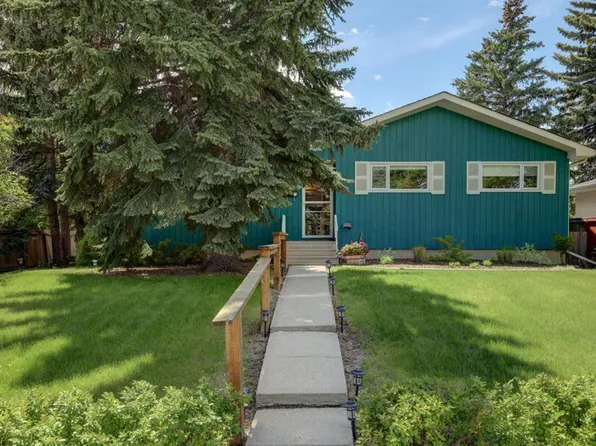 68 S Brown Cres NW, Calgary, AB T2L 1N5