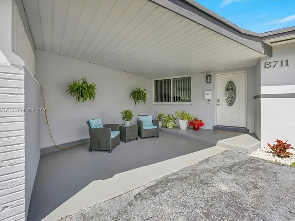8711 SW 191st St, Cutler Bay, FL 33157