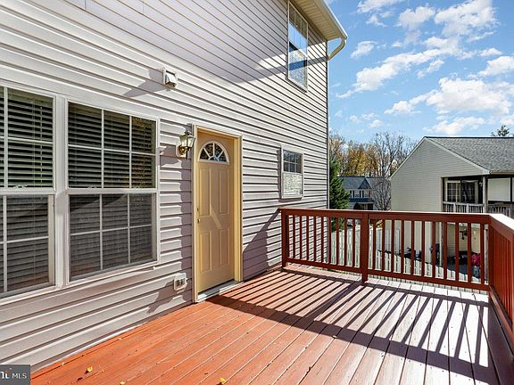 4th image of 3026 Cascade Dr