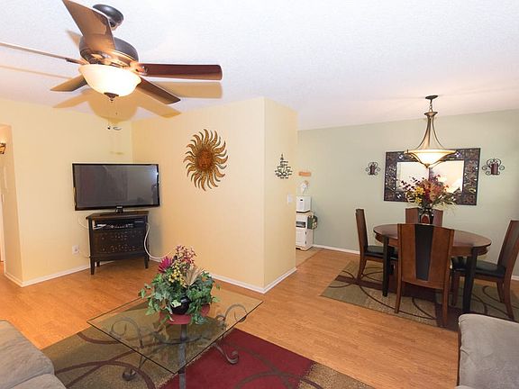 4th image of 11 Vista Gardens Trl