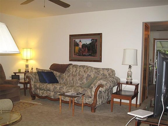 4th image of 3516 Priscilla Dr