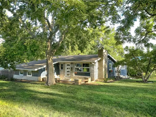 954 Sutton Ct, Kansas City, KS 66103