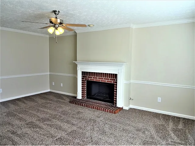 3 bed, 2.5 bath, 2088 sqft, $2,250 — Photo 4