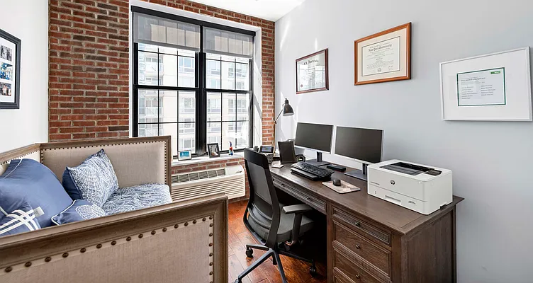 Sold by Nest Seekers International | media 11