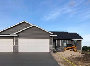 2771 Ridgeview Dr, Palo, IA 52324