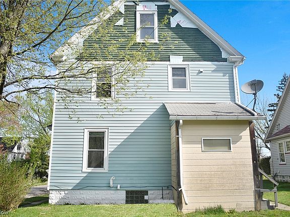 4th image of 1417 Hillsdale Ave