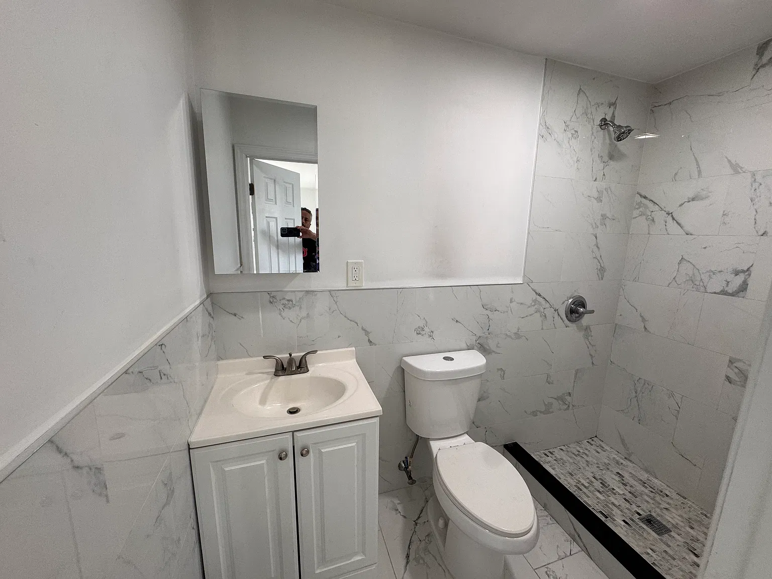 2 bed, 900 sqft, $2,600 — Photo 4
