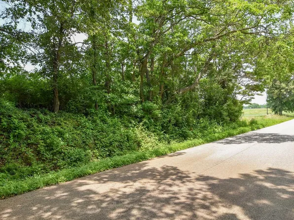 5300 W Schneider Rd, Newburgh, IN 47630