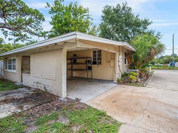 2nd image of 3917 ROYAL PALM AVENUE