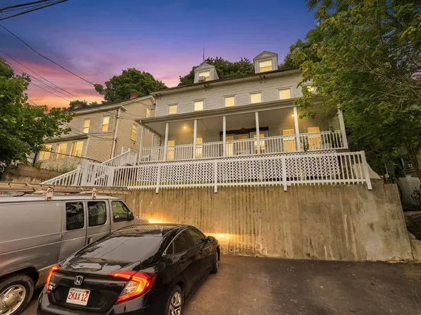 1 Oak St, Clinton, MA 01510