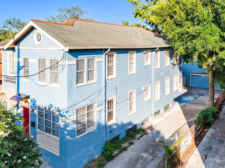 2211 Broadway St — Photo 26