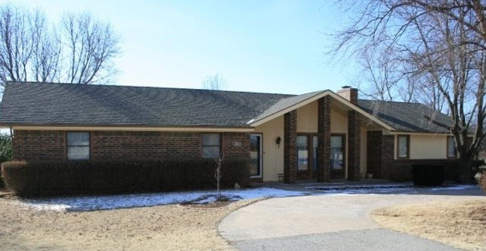 1st image of 2311 Pinecrest Ct