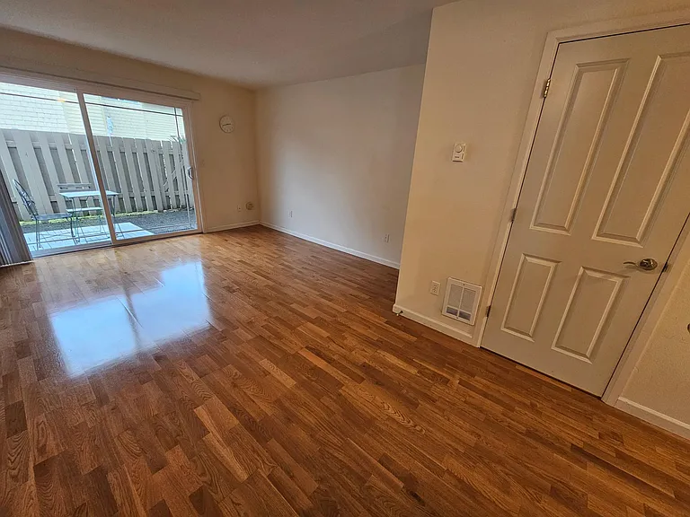 514 142nd Ave SE #90 — Photo 12