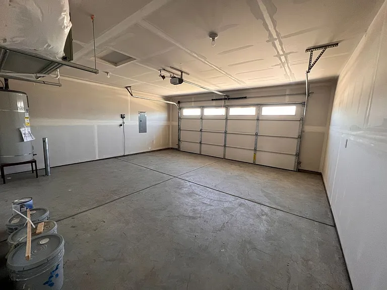 1416 S Madison St — Photo 12