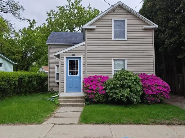 36 Newell St, Pittsfield, MA 01201