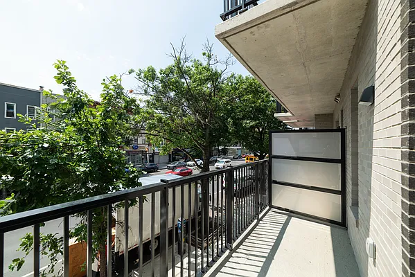 Rented by Key City Capital Inc | media 10