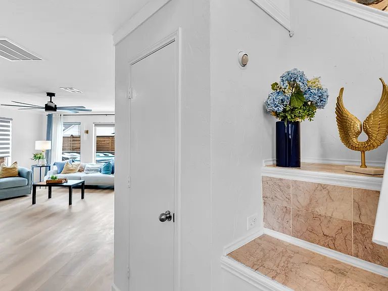 7710 Tidewater Dr — Photo 24