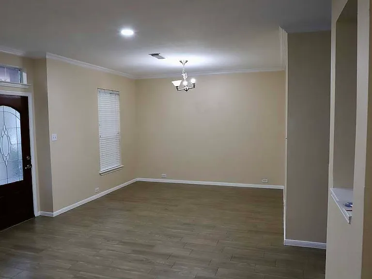 7407 Saxon Hill Ln — Photo 20