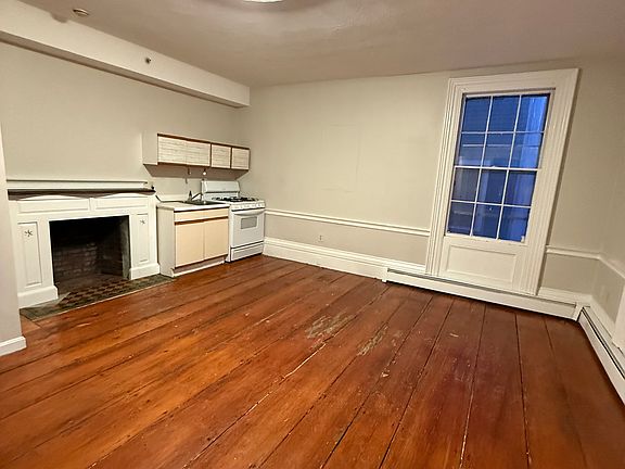 3rd image of 313 Essex St #102