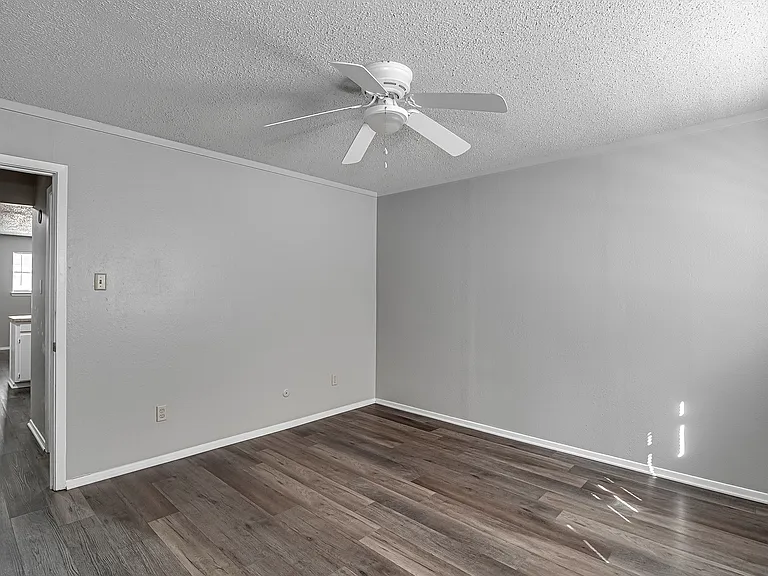 1709 Short St #B — Photo 13