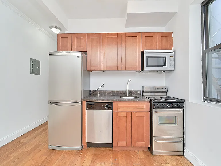 211 Avenue A #47 — Photo 3