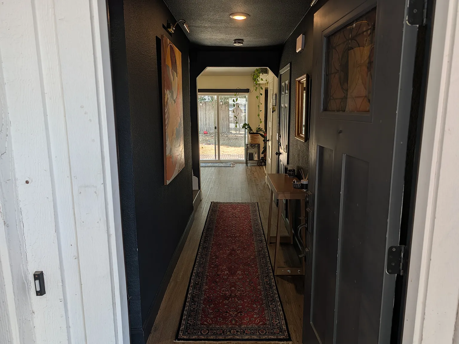 3 bed, 1400 sqft, $2,500 — Photo 2