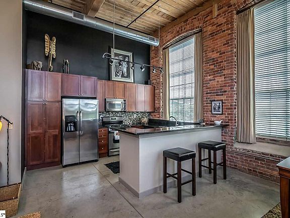 4th image of 400 Mills Ave Unit 416