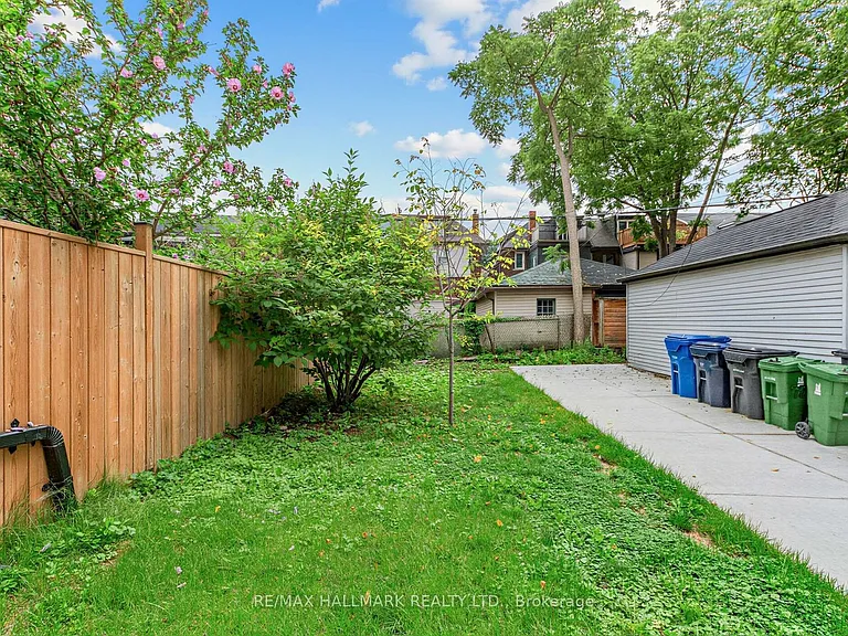 43 Highview Cres #3 — Photo 23