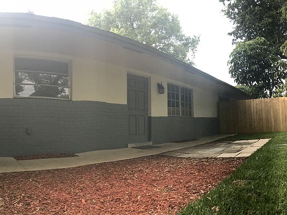 2nd image of 1811 SW 21st St #1