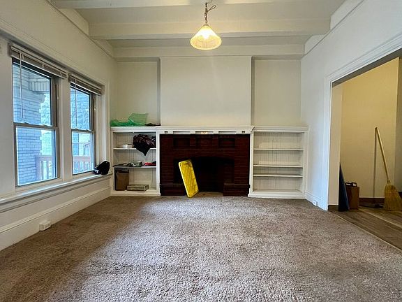 3rd image of 5806 Ellsworth Ave #243