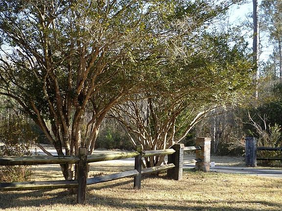 5th image of 61189 Dogwood Dr