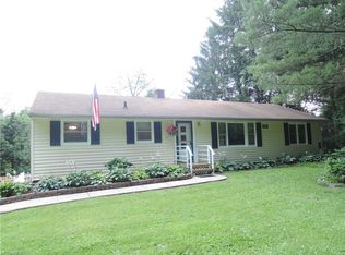 9061 Fairmount Rd, Novelty, OH 44072