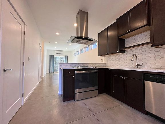5th image of 4554 NE 99th Ave #B