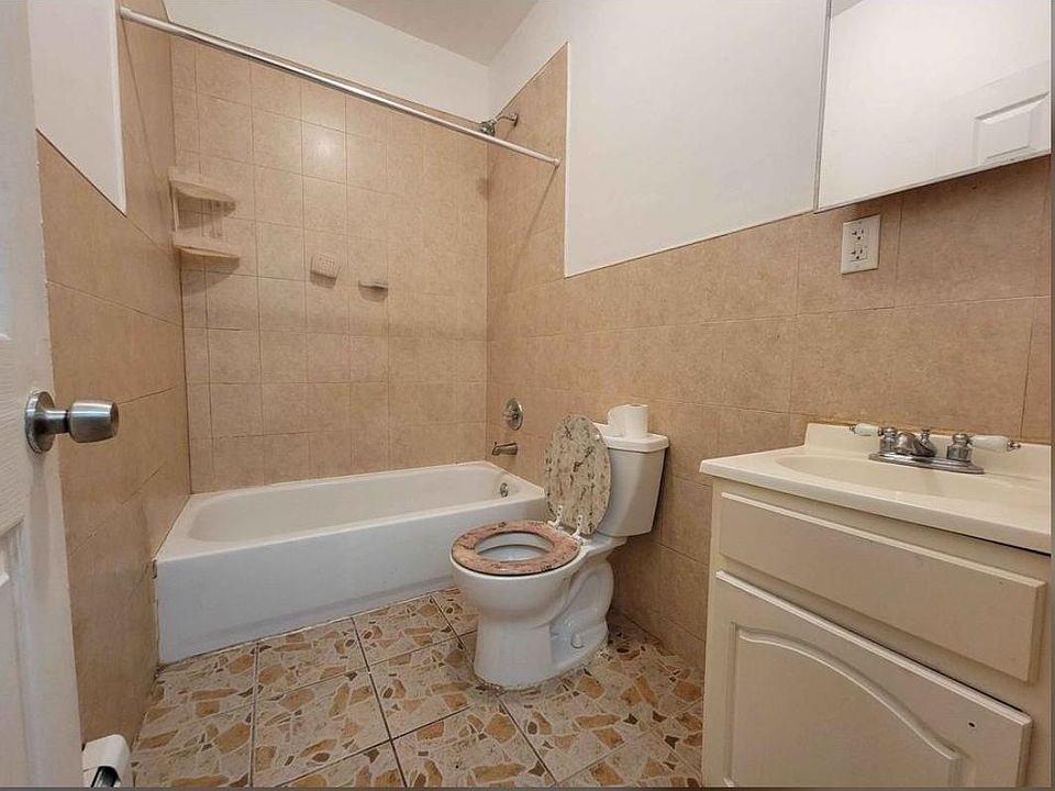 2nd image of 131-13 Rockaway Blvd #2B