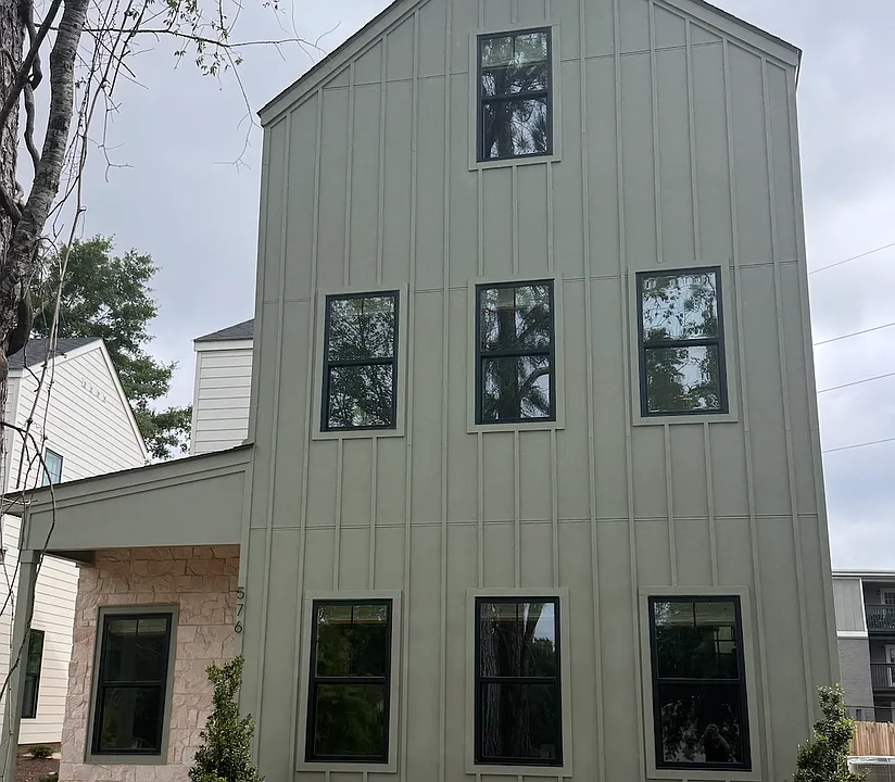 576 Pride Ave