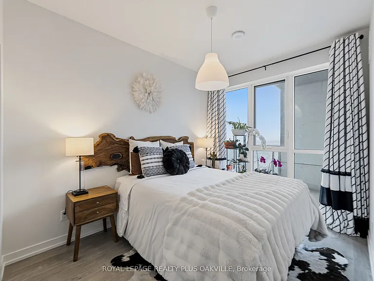 2087 Fairview St #2207 — Photo 10