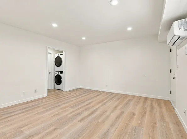 212 S Jackson St APT 3, Glendale, CA 91205