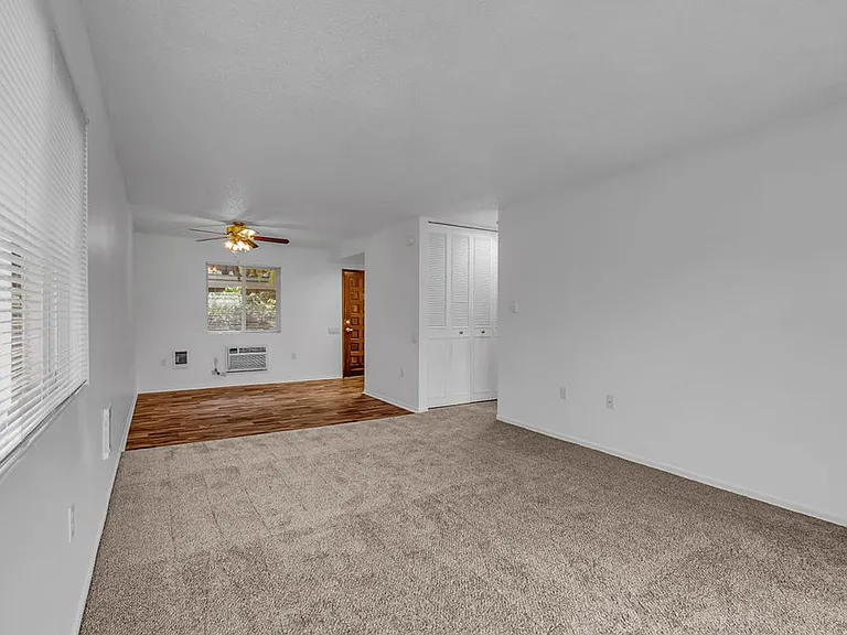 Kingcity Apartments — Photo 68
