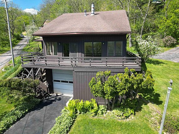 3rd image of 2270 Eagle Ridge Ln