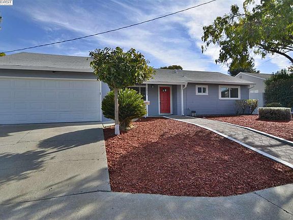 3rd image of 2021 Dennis Dr