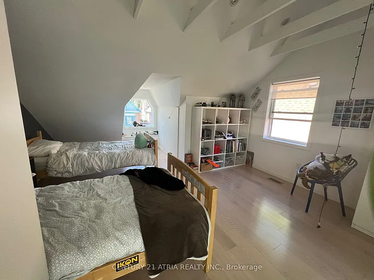 109 Simpson Ave — Photo 8