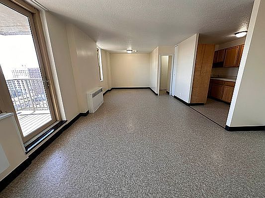 2nd image of 2929 W 30th St #11DA