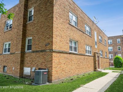 6453 N Kedzie Ave APT 2E, Chicago, IL, 60645